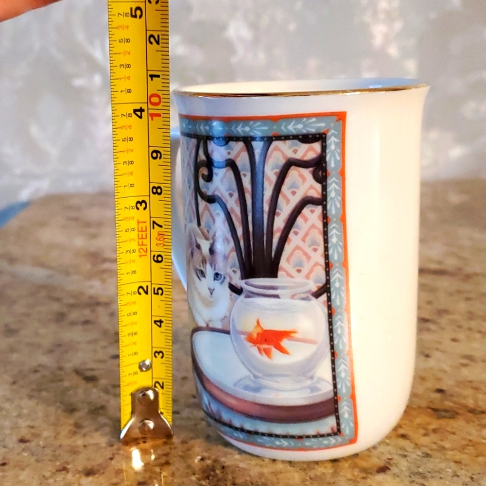 Vintage Russ Berrie Cat watching gold fish mug - Picture 7 of 9